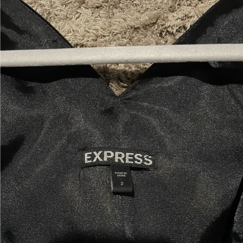 Express Black Ruched V-Neck Bodycon Cocktail Dress – Sleeveless Mini - Picture 3 of 3
